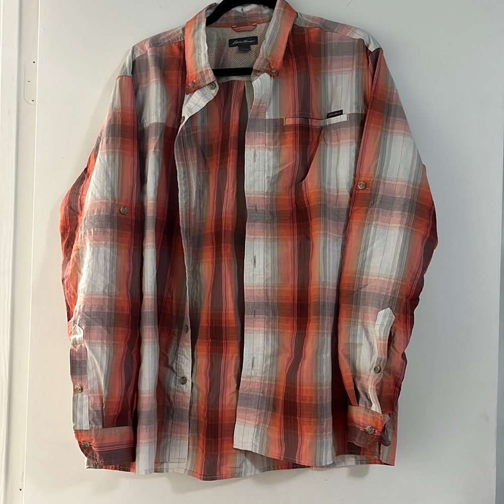🚨LAST CHANCE🚨Eddie Bauer Button Up